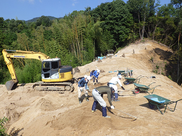 天地遺跡（第３次調査）遺構検出作業2